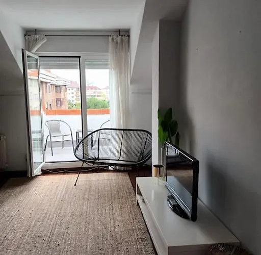 Atico Luminoso Con Terraza 桑坦德