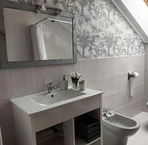 Atico Luminoso Con Terraza Daire